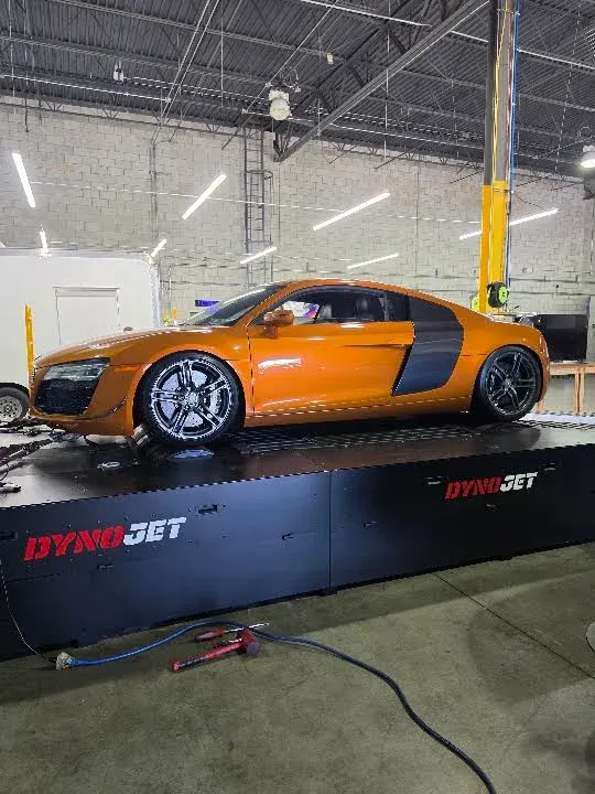 Orange first-generation Audi R8 V8 on the Vollux AWD Dynojet