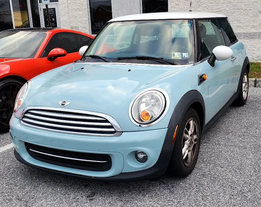 MINI outside Vollux Autowerks