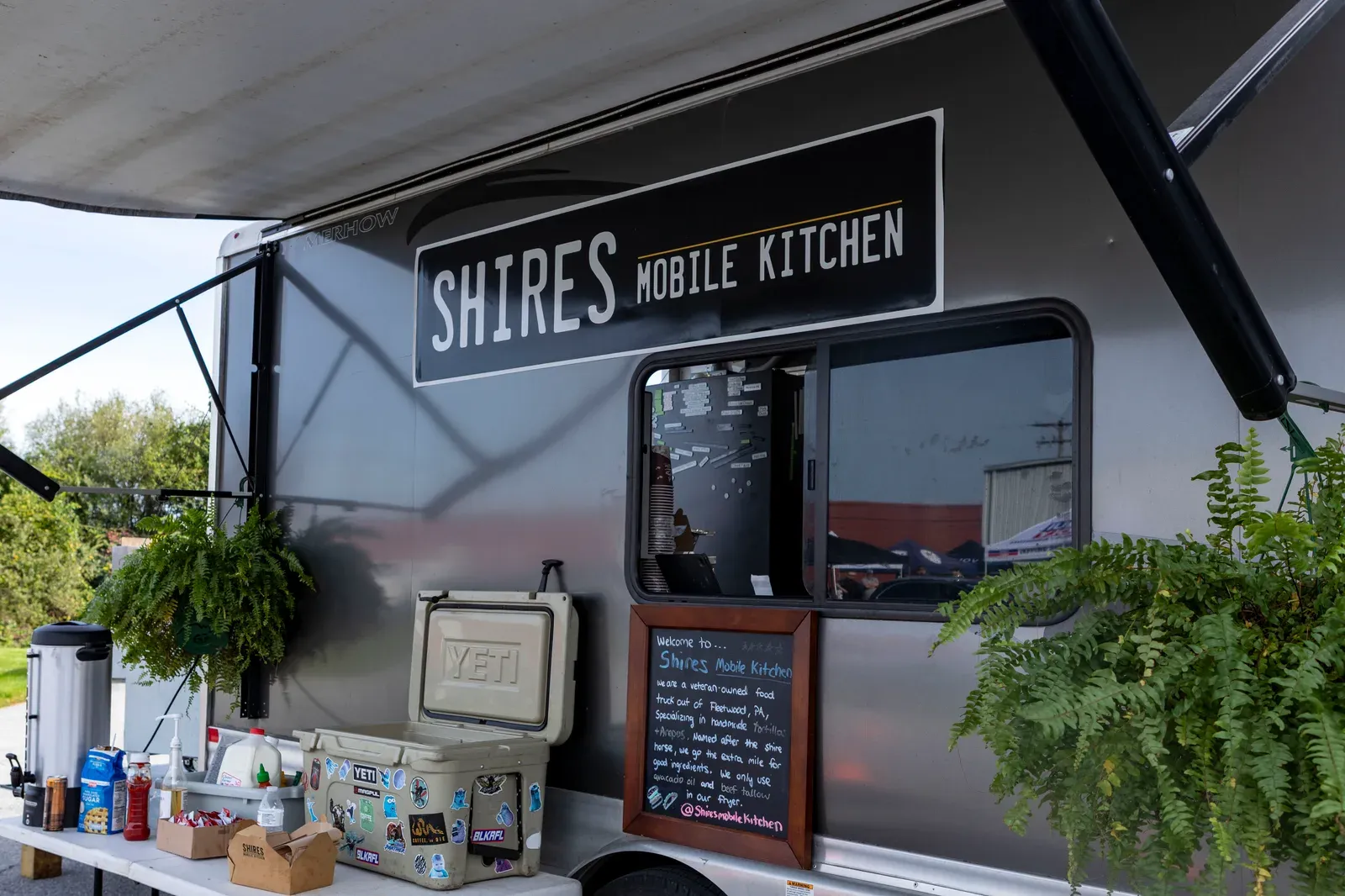 Shires Mobile Kitchen at Fall Dyno Day.